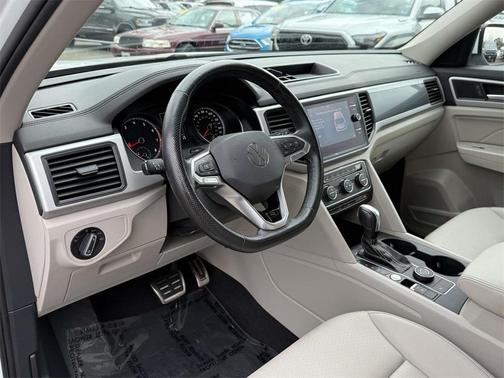 2021 Volkswagen Atlas 3.6 V6 SE w/ Technology R-Line