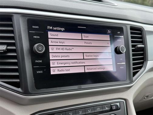 2021 Volkswagen Atlas 3.6 V6 SE w/ Technology R-Line