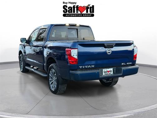 2017 Nissan Titan SL