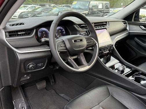 Velvet Red Pearlcoat 2023 Jeep Grand Cherokee Limited