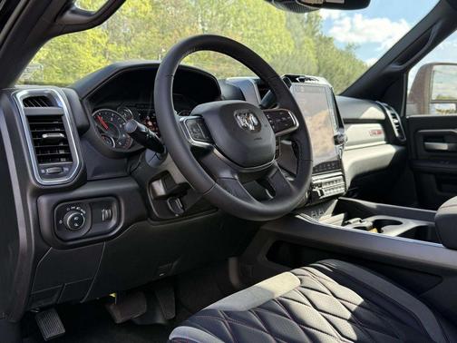Diamond Black 2026 RAM 2500 Big Horn