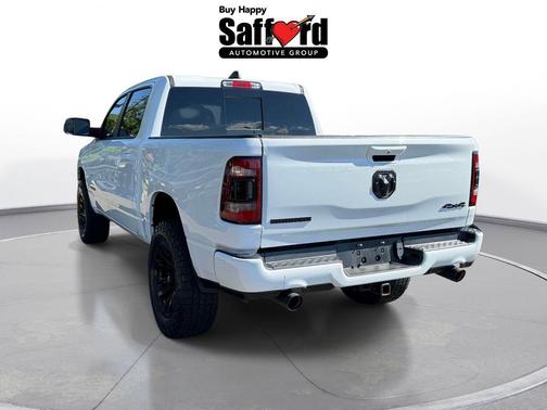 Bright White Clearcoat 2021 RAM 1500 Big Horn