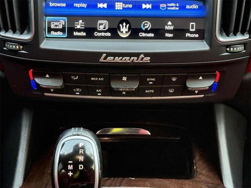 2017 Maserati Levante Base