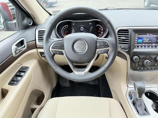2018 Jeep Grand Cherokee Laredo E