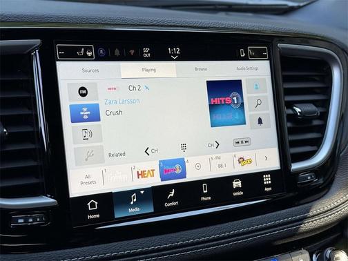 2026 Chrysler Pacifica Select