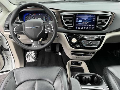 2018 Chrysler Pacifica Touring-L Plus