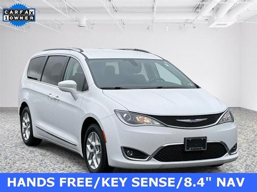 2018 Chrysler Pacifica Touring-L Plus