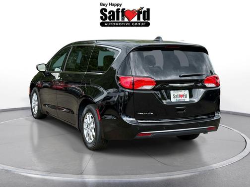 Diamond 2027 Chrysler Pacifica LX