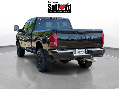 Diamond Black 2026 RAM 2500 Big Horn