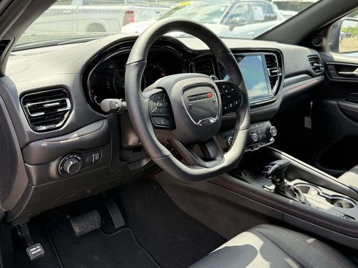 Black Clearcoat 2026 Dodge Durango GT Plus HEMI V8