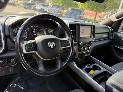 Bright White Clearcoat 2023 RAM 1500 Big Horn