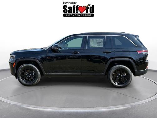 Diamond Black 2026 Jeep Grand Cherokee Laredo