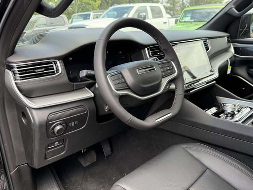 Gloss Black 2026 Jeep Grand Wagoneer L LIMITED RESERVE