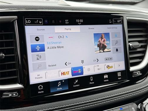 2026 Chrysler Pacifica Select