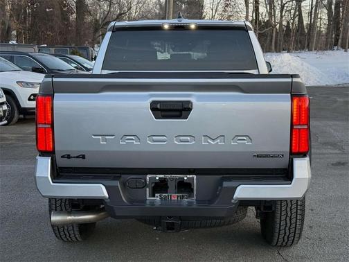 2025 Toyota Tacoma Hybrid TRD