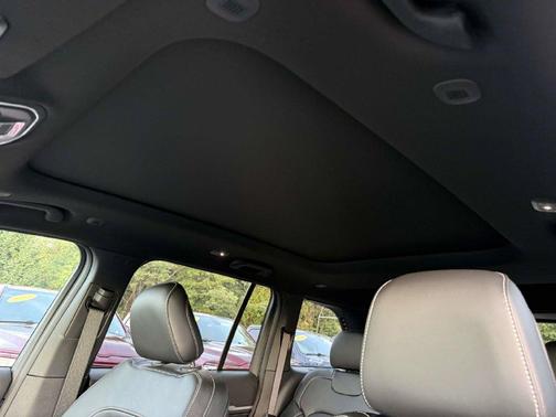 Silver 2026 Jeep Grand Cherokee Limited