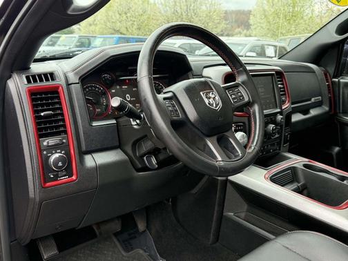 Brilliant Black Crystal Pearlcoat 2017 RAM 1500 Rebel