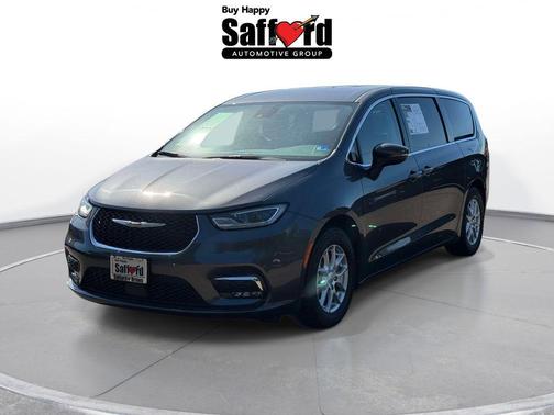 Crystal Metallic 2023 Chrysler Pacifica Touring-L