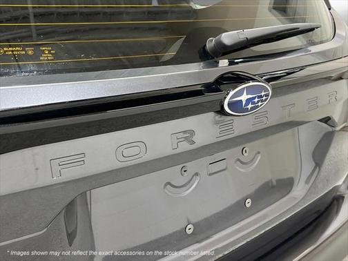 2025 Subaru Forester Base