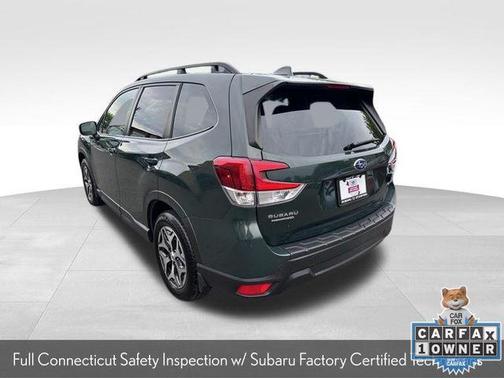 Cascade Green Silica 2023 Subaru Forester Premium