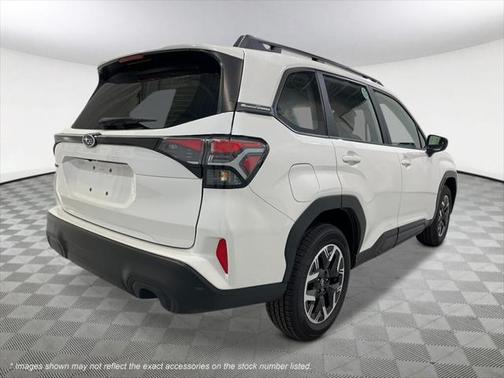 2025 Subaru Forester Base