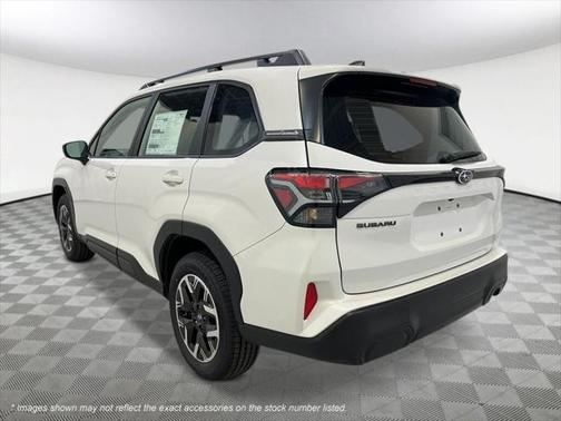 2025 Subaru Forester Base