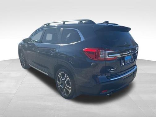 2025 Subaru Ascent Limited 8-Passenger