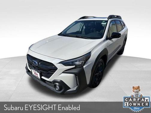 Crystal White Pearl 2023 Subaru Outback Onyx Edition