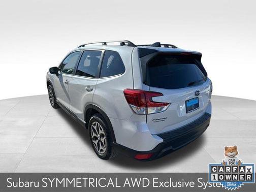 2024 Subaru Forester Premium