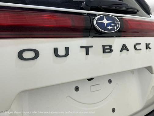 Crystal White Pearl 2026 Subaru Outback Limited XT
