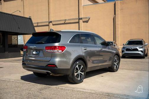Gray 2017 Kia Sorento EX