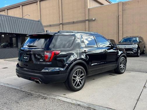 2017 Ford Explorer sport