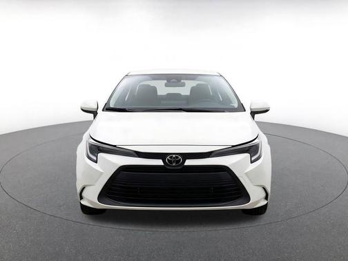 Ice Cap 2025 Toyota Corolla LE