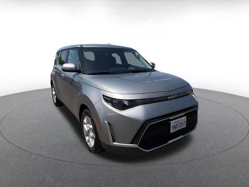 Steel Gray 2025 Kia Soul LX