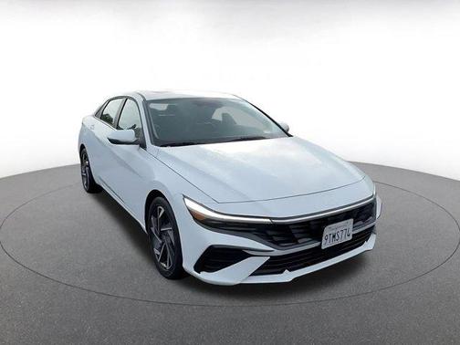 2025 Hyundai ELANTRA HEV Limited