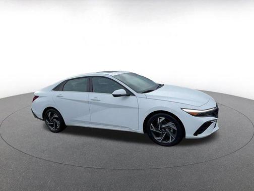 2025 Hyundai ELANTRA HEV Limited