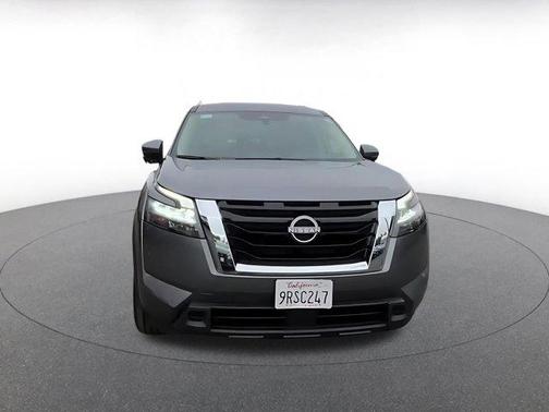 Gun Metallic 2025 Nissan Pathfinder SV FWD