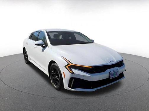 2025 Kia K5 LXS