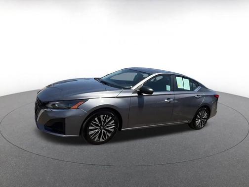 Gun Metallic 2025 Nissan Altima SV FWD