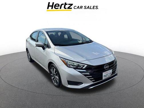 Brilliant Silver Metallic 2025 Nissan Versa 1.6 SV