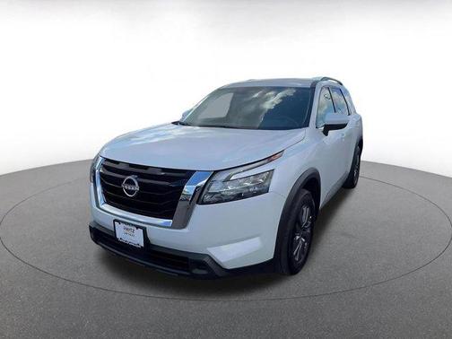 2025 Nissan Pathfinder SV 4WD