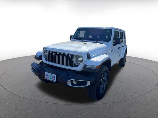 2025 Jeep Wrangler 4-Door Sahara 4x4