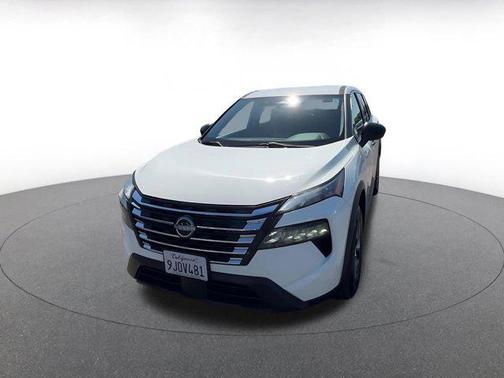 Glacier White 2024 Nissan Rogue S