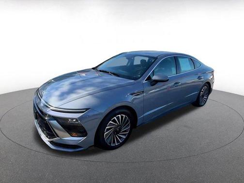 2025 Hyundai SONATA Hybrid SE
