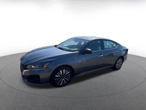 Gun Metallic 2025 Nissan Altima SV FWD