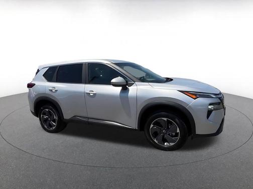 Brilliant Silver Metallic 2025 Nissan Rogue SV