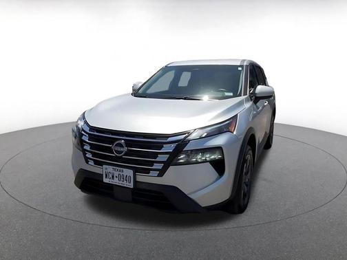 Brilliant Silver Metallic 2025 Nissan Rogue SV