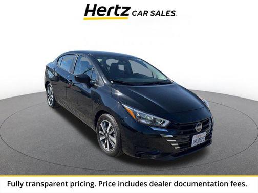 Super Black 2025 Nissan Versa 1.6 SV