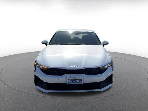 Snow White Pearl 2025 Kia K5 LXS