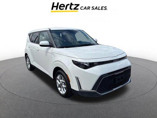 Snow White Pearl 2025 Kia Soul LX